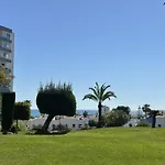 Colina Con Vistas Al Mar *