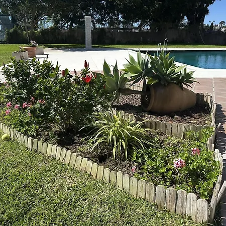 Colina Con Vistas Al Mar