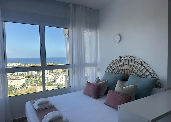 Colina Con Vistas Al Mar *