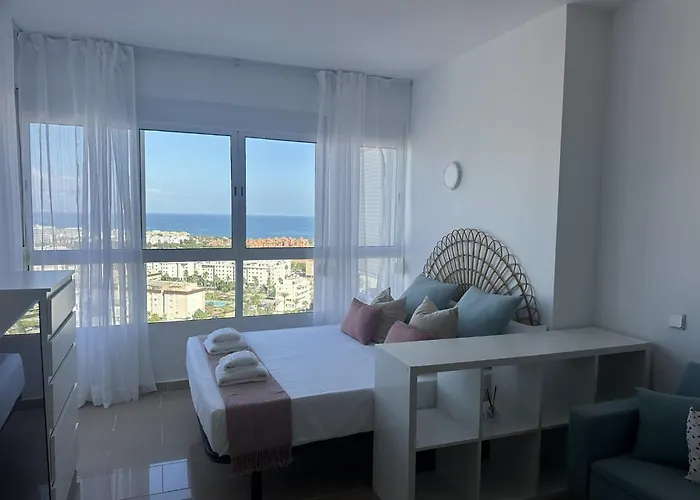 Colina Con Vistas Al Mar *